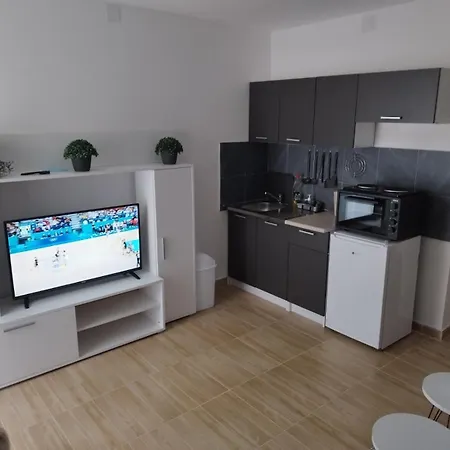 Silverdrop Srebrno Jezero Apartment *